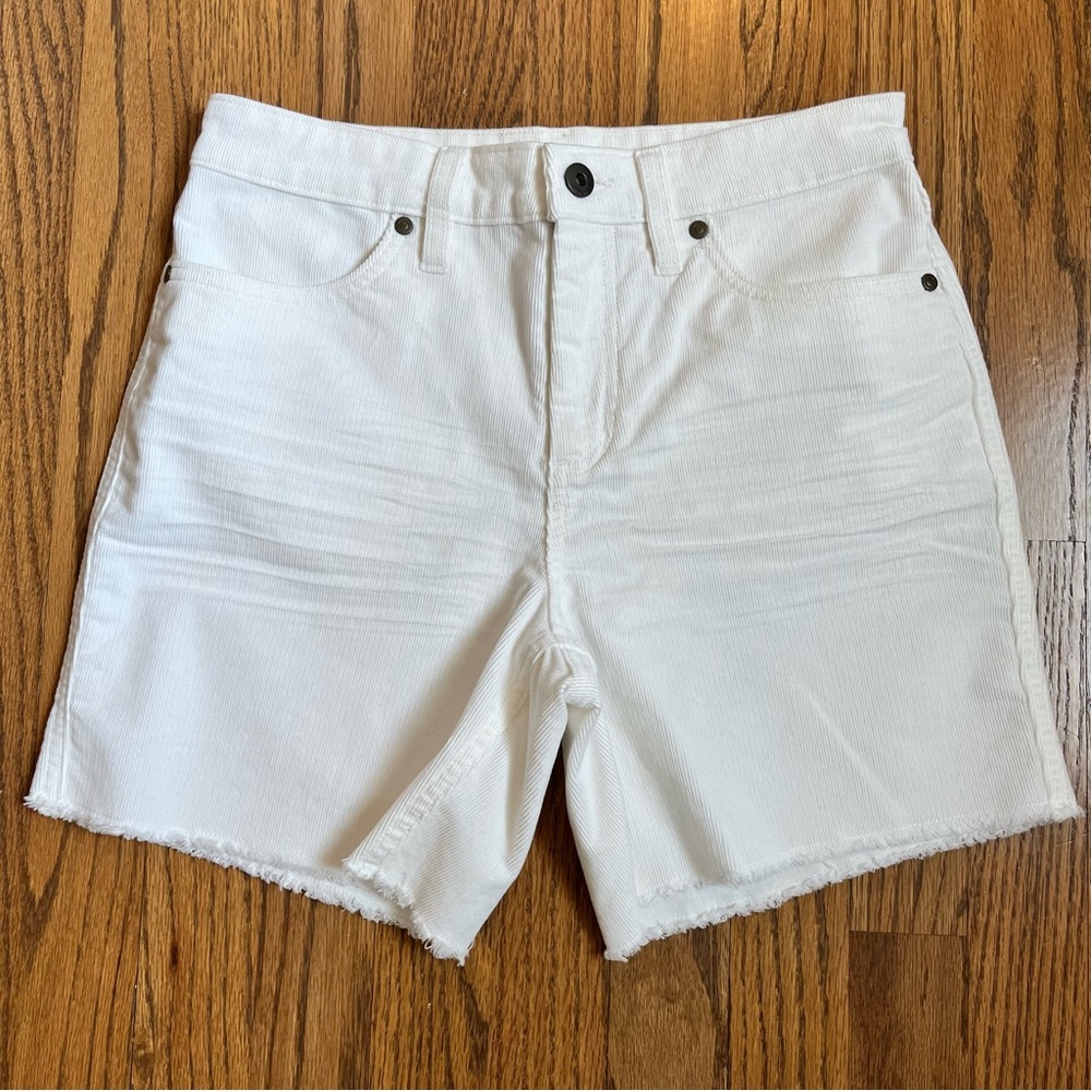 Carve Designs Oahu Hi Rise 6” Short Size 0 Cloud (White)